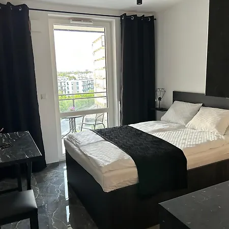 Apartment Gold